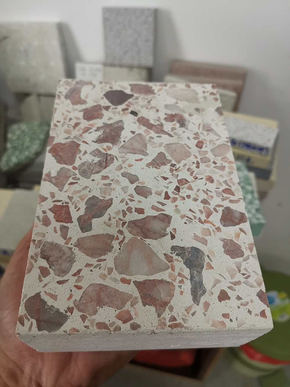 佛山三水透水磚 [華堅(jiān)水泥制品廠] 10多年生產(chǎn)經(jīng)驗(yàn)