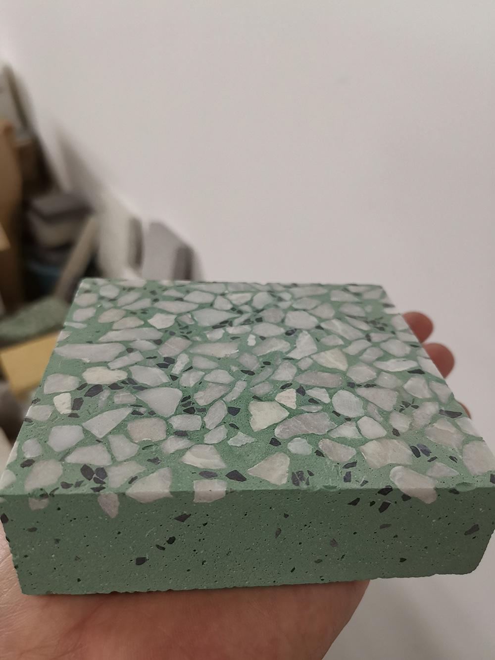 廣州花都選透水磚找華堅實力廠家_高品質_大量現貨