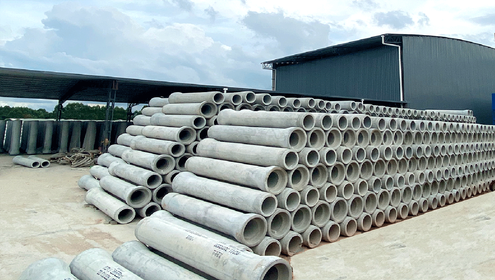 東莞城區(qū)水泥管道首選<廣東華堅(jiān)水泥制品>,經(jīng)久耐用,規(guī)格齊全!