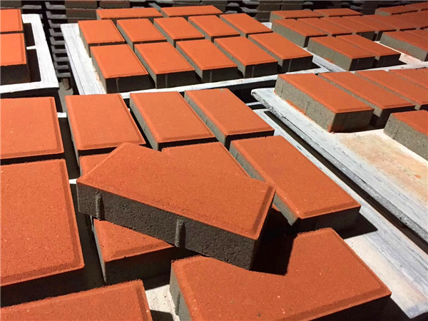 一下大暴雨出門就“看?！?？有救了！